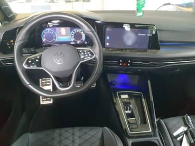 Volkswagen Golf VIII 2.0TDI R-Line PANO LED CAM HUD KEYLESS — slika 3