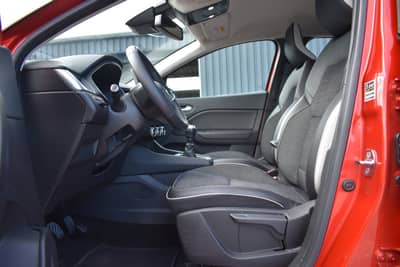 Renault Captur II Intens KEYLESS/AHK/TEMP/KAMERA/LED/DAB — slika 10