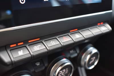 Renault Captur II Intens KEYLESS/AHK/TEMP/KAMERA/LED/DAB — slika 18