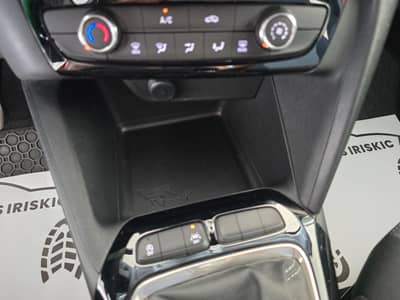 Opel Corsa F 5-Türig"HU/AU+Insp. inkl. Zahnriemen neu — slika 17