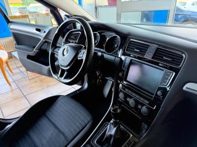 Volkswagen Golf VII 1.6 TDI Cup BMT PANO STANDHEIZUNG KAMER — slika 6