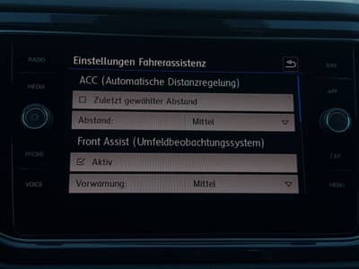 Volkswagen T-Roc Sport 4M*Pano*Virtual*ACC*DCC*AHK*Beats* — slika 20