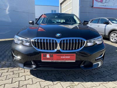 BMW 320 i Touring Luxury Line LED/PDC/AHK/Assistenz — slika 17