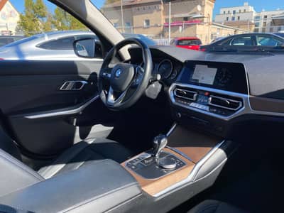 BMW 320 i Touring Luxury Line LED/PDC/AHK/Assistenz — slika 11