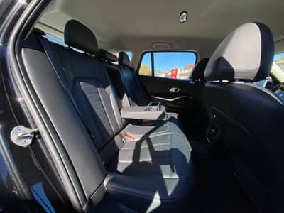 BMW 320 i Touring Luxury Line LED/PDC/AHK/Assistenz — slika 14