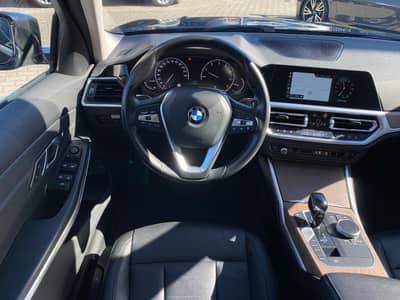 BMW 320 i Touring Luxury Line LED/PDC/AHK/Assistenz — slika 7