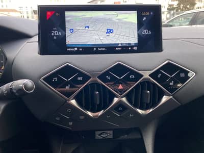 DS Automobiles DS3 Crossback Grand Chic Nav/LED/CarPlay/SH/Kam — slika 10