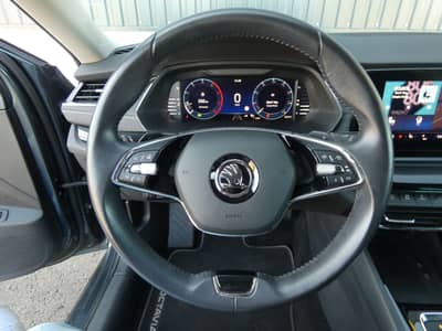 Skoda Octavia 2.0 TDI DSG Virtual Matrix STHZ HUD HiFi — slika 13