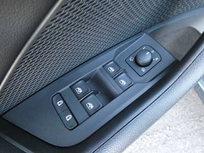 Skoda Octavia 2.0 TDI DSG Virtual Matrix STHZ HUD HiFi — slika 24