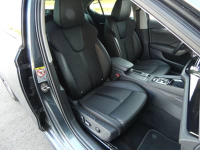 Skoda Octavia 2.0 TDI DSG Virtual Matrix STHZ HUD HiFi — slika 5