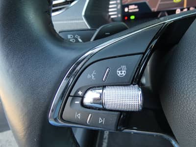 Skoda Octavia 2.0 TDI DSG Virtual Matrix STHZ HUD HiFi — slika 14