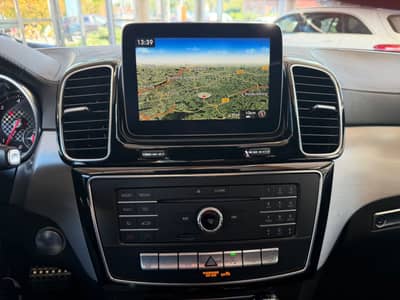 Mercedes-Benz GLE 350d Coupe 4Matic AMG-PAKET PANO 360KAM — slika 19