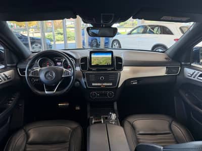 Mercedes-Benz GLE 350d Coupe 4Matic AMG-PAKET PANO 360KAM — slika 12