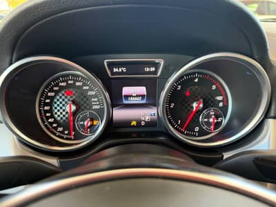 Mercedes-Benz GLE 350d Coupe 4Matic AMG-PAKET PANO 360KAM — slika 18