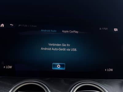 Mercedes-Benz E 300de AMG Line Pano*Night*MBEAM*360*Burmester* — slika 18