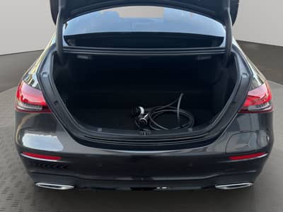 Mercedes-Benz E 300de AMG Line Pano*Night*MBEAM*360*Burmester* — slika 16
