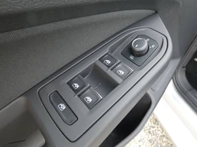 Volkswagen Golf 2.0 TDI Matrix-LED Navi Panorama Kamera ACC — slika 20