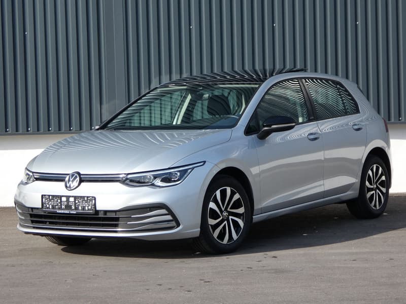 Volkswagen Golf 2.0 TDI Matrix-LED Navi Panorama Kamera ACC