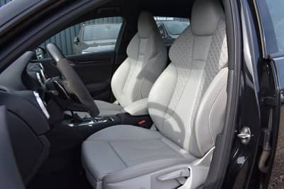 Audi RS3 Sportback 2.5 TFSI quattro Keyless /B&O/ — slika 12