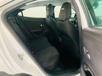 Opel Mokka Edition Aut°LED°SHZ°NAVI°KAM°1.Hd° — slika 17