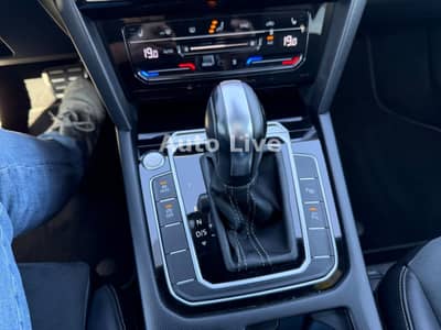 Volkswagen Arteon 2.0 TDI*DSG*4M*R LINE*PAN*IQ*VIRT*360*VOL — slika 25