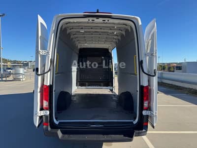 Volkswagen Crafter 35TDI*MAXI-HOCH-LANG*KLIMA*KAMERA*TEMPOM — slika 22