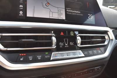 BMW 318d Touring SPORT-L/M-SPORT/SHADOW/LED/DAB/PDC — slika 18