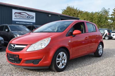 Opel Corsa D Edition KLIMA — slika 1