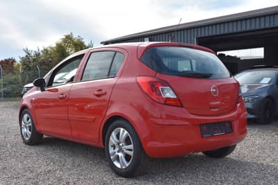 Opel Corsa D Edition KLIMA — slika 4