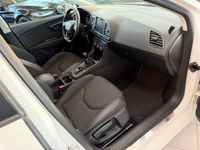 Seat Leon 2.0TDI Lim. FR-Line LED — slika 16