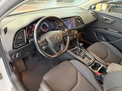 Seat Leon 2.0TDI Lim. FR-Line LED — slika 13