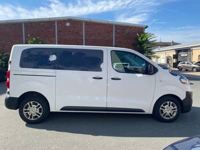 Opel Vivaro Kasten Edition M Tempo/PDC/Bluetooth/USB — slika 10