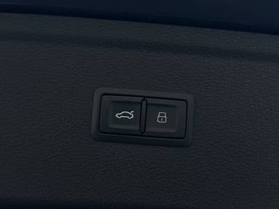 Audi Q5 quattro 2x S-Line*Pano*Virtual*Kamera*AHK*B&O — slika 17