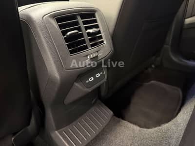 Volkswagen T-Roc R 2.0 TSI*4M*DSG*AKRAPOVIC*VIR*PANO*IQ LIG — slika 32