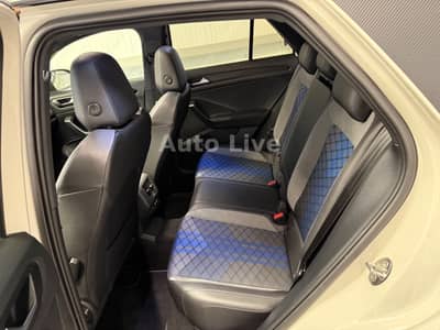 Volkswagen T-Roc R 2.0 TSI*4M*DSG*AKRAPOVIC*VIR*PANO*IQ LIG — slika 31