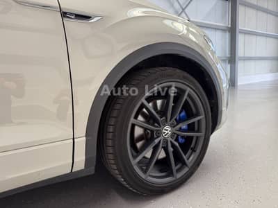 Volkswagen T-Roc R 2.0 TSI*4M*DSG*AKRAPOVIC*VIR*PANO*IQ LIG — slika 34
