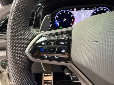 Volkswagen T-Roc R 2.0 TSI*4M*DSG*AKRAPOVIC*VIR*PANO*IQ LIG — slika 25