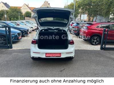 Volkswagen Golf VIII Lim. 2,0 R-Line Sportpaket Top Zustand — slika 29