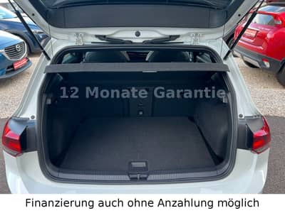 Volkswagen Golf VIII Lim. 2,0 R-Line Sportpaket Top Zustand — slika 30