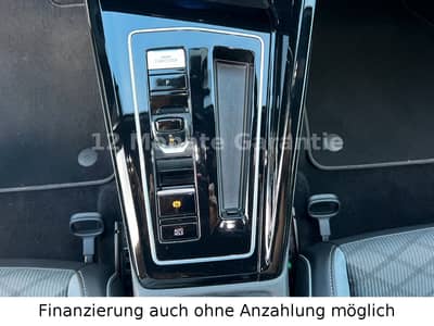 Volkswagen Golf VIII Lim. 2,0 R-Line Sportpaket Top Zustand — slika 24