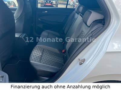 Volkswagen Golf VIII Lim. 2,0 R-Line Sportpaket Top Zustand — slika 13