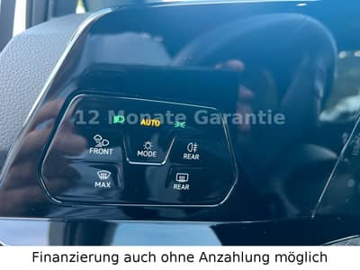 Volkswagen Golf VIII Lim. 2,0 R-Line Sportpaket Top Zustand — slika 20
