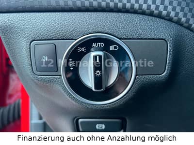 Mercedes-Benz A-Klasse 180 Sportpaket Panorama-Dach Automatik — slika 28