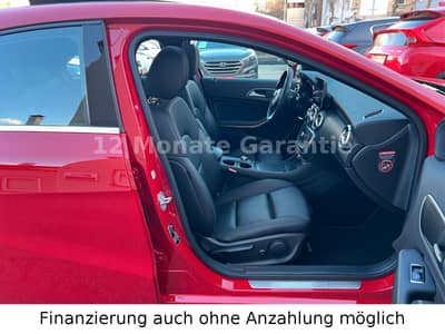 Mercedes-Benz A-Klasse 180 Sportpaket Panorama-Dach Automatik — slika 13