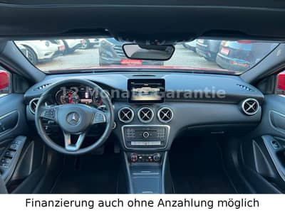 Mercedes-Benz A-Klasse 180 Sportpaket Panorama-Dach Automatik — slika 19