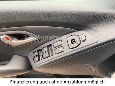 Hyundai ix35 1.6 5 Star Edition 2WD 1 Hand — slika 26