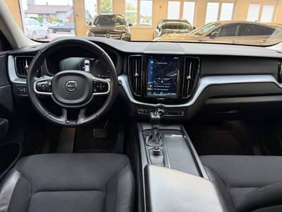 Volvo XC60 Momentum AWD/Navi/LED/PANO/AHK/TOP — slika 13