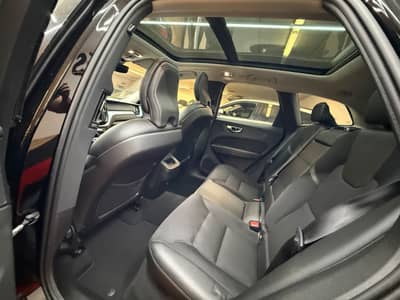 Volvo XC60 Momentum AWD/Navi/LED/PANO/AHK/TOP — slika 17