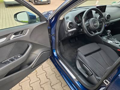 Audi A3 Spbck 2.0 TDI S-tr"Ambition"Matrix"B&O"17Zoll — slika 6